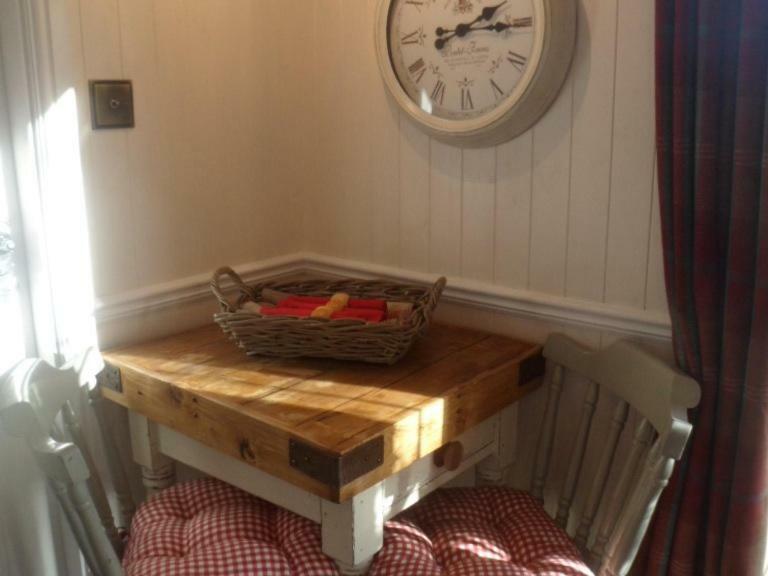 Borthwickbrae Shepherd'S Hut Хауик Екстериор снимка